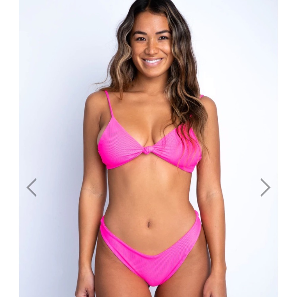 Skatie bikini Sarah Top and Suzanne Bottoms in Neon Pink Rib, both size large